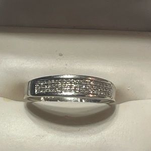 Men’s wedding band